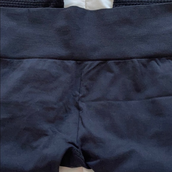 Fabletics Cropped Legging with Mesh Calf - Picture 6 of 6